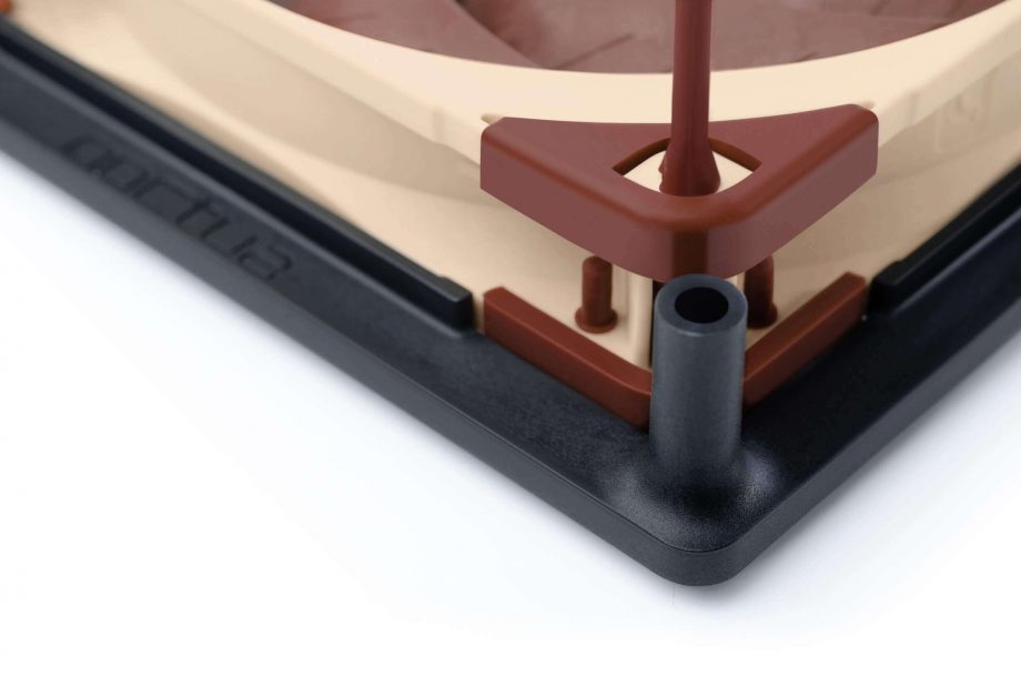 Noctua NA-SFMA1 120mm to 140mm Fan Mounting Adapter